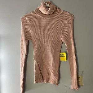 Blush pink turtle neck. Never worn :) size S. Brand Forever 21